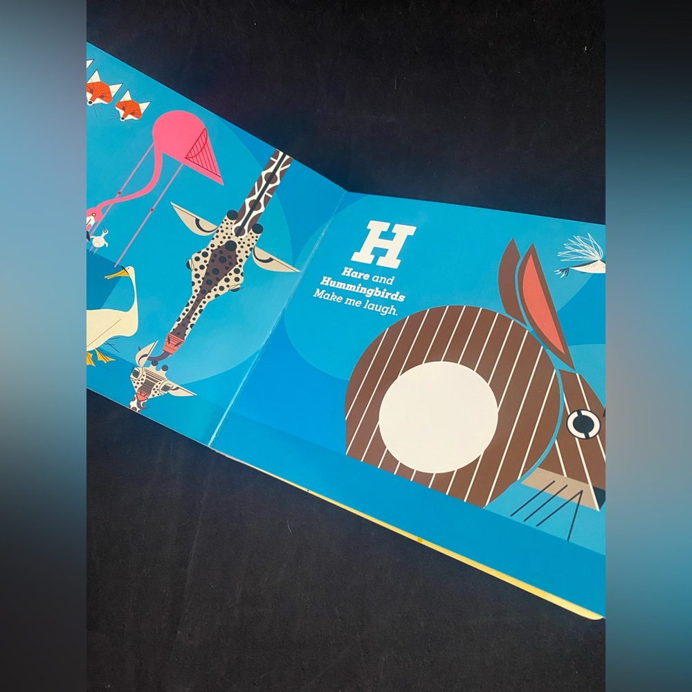 Charley Harper's Animal Alphabet Board book By Zoe Burke Cincinnati Artist - Picture 10 of 13